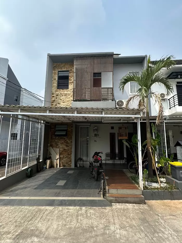 Rp 2,400,000,000 Dijual rumah second minimalis Jakarta Timur